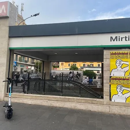 Vicino Metro Centocelle Apartman *